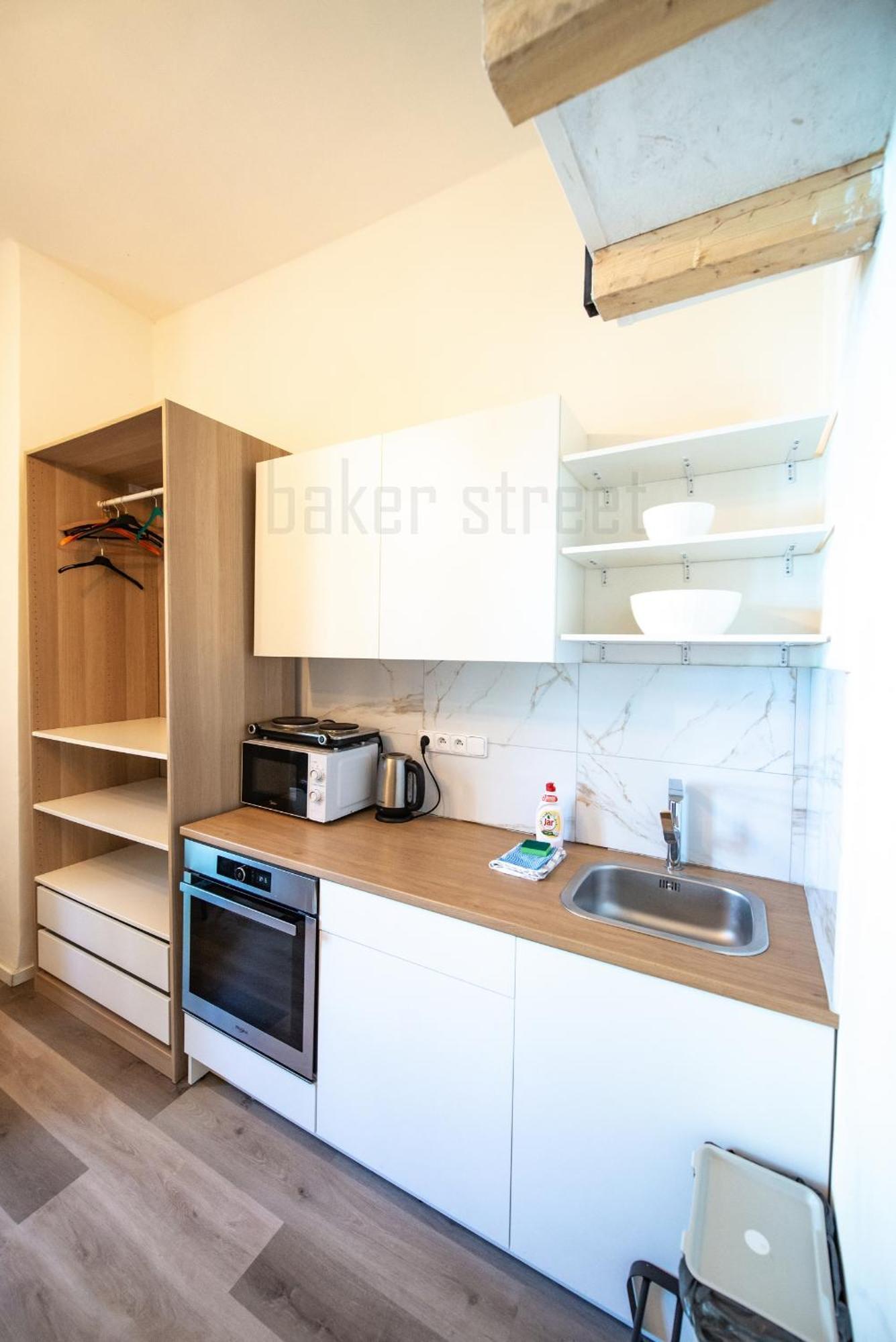 Storey Apartment Close To Metro Palmovka Praha Eksteriør bilde
